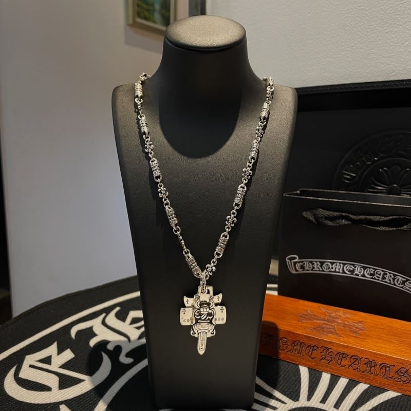 Ch*0me He**ts necklaces
